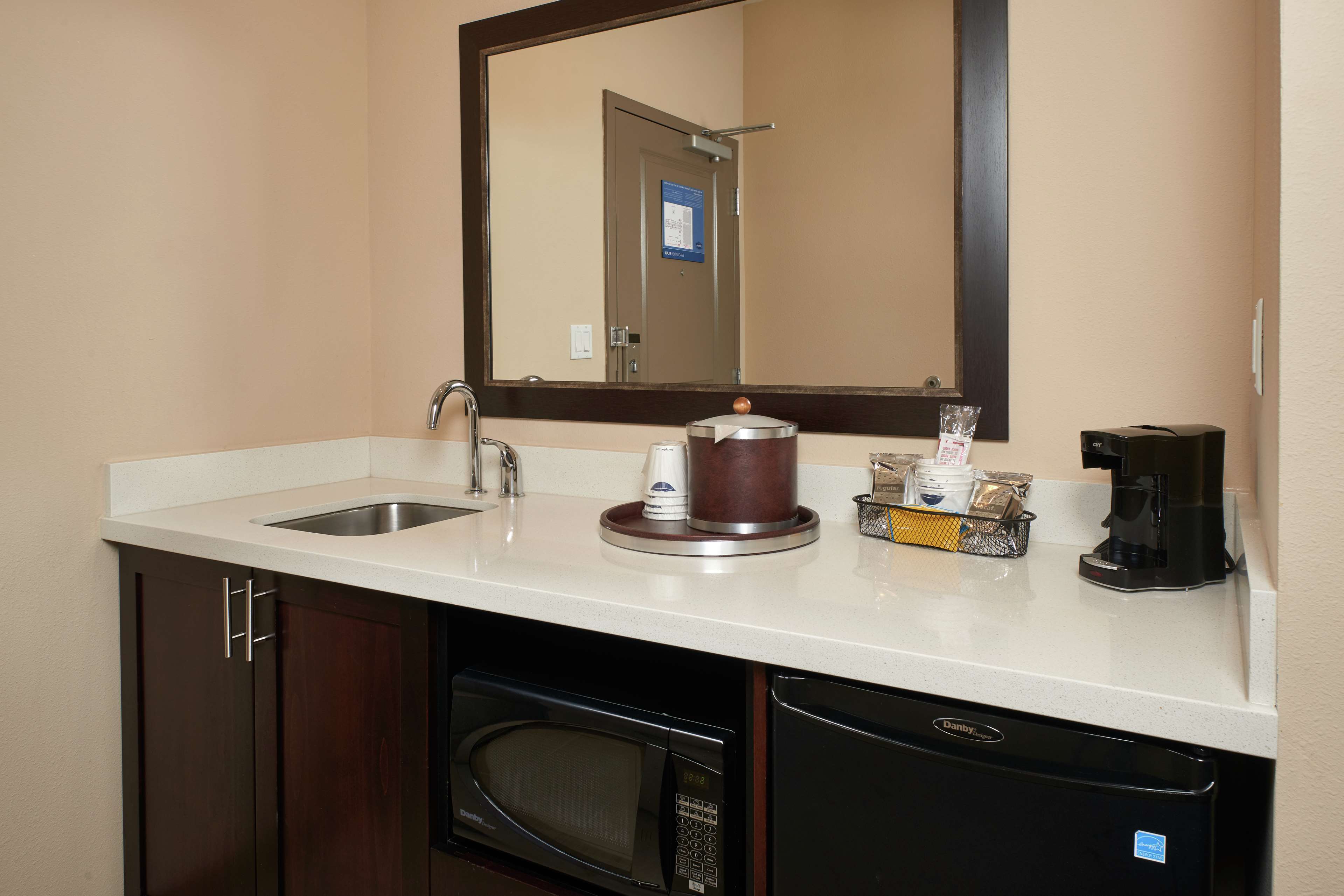 Hampton Inn & Suites Portland Vancouver - photo 19