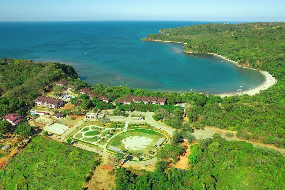 La Jolla Beach Resort — hotel in Bagac