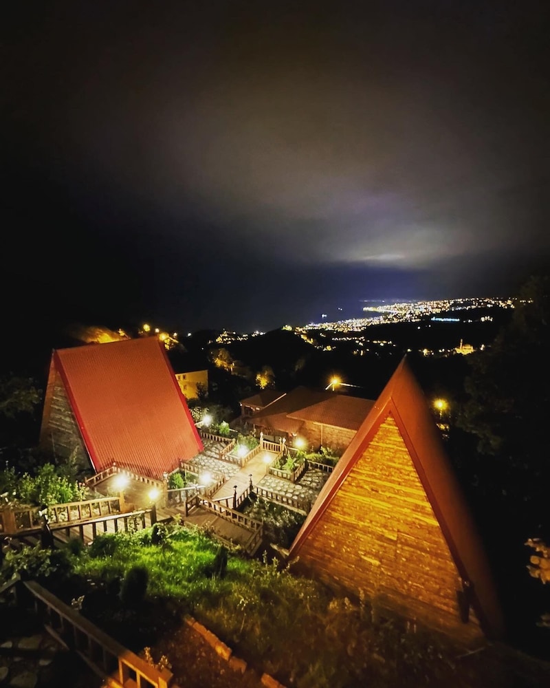 Antik House Bungalov — 5-Star Luxury Hotel in Akcaabat, Turkey