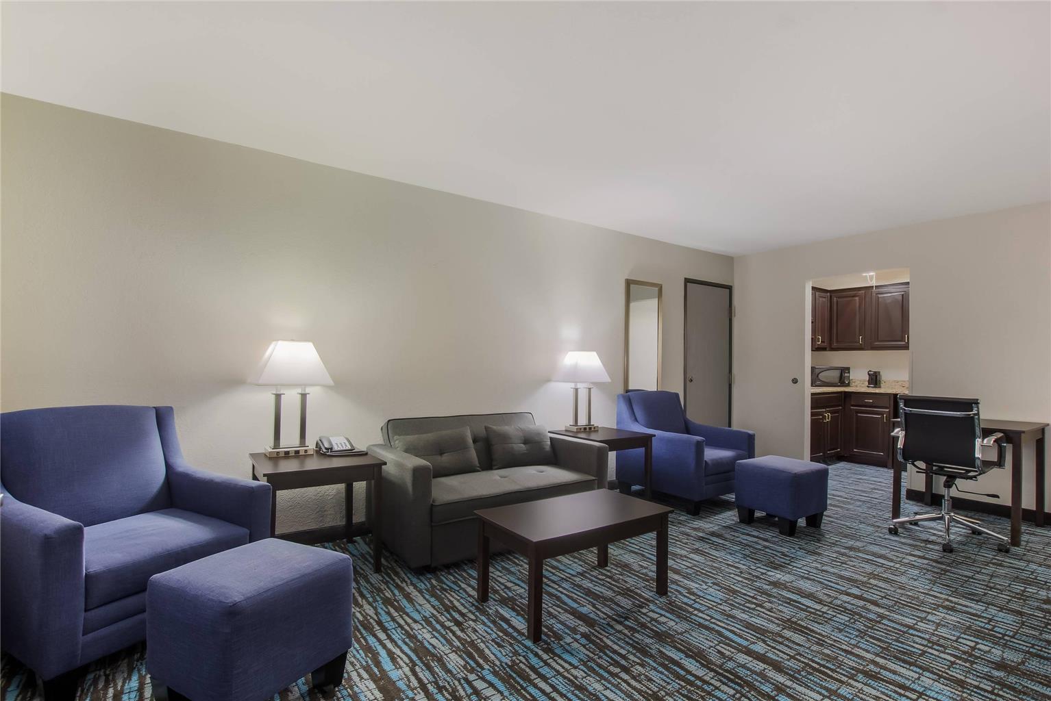 Clarion Pointe Harrodsburg Danville - photo 24