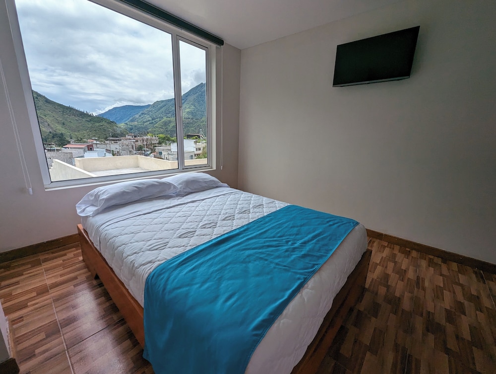 Shannon 360 in Banos, Ecuador