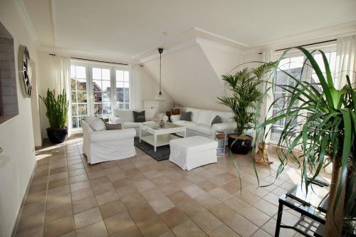 Hamptons House — 4-Star Luxury Hotel in Scharbeutz, Germany