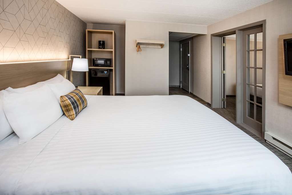 Days Inn & Suites by Wyndham Duluth by the Mall - photo 18