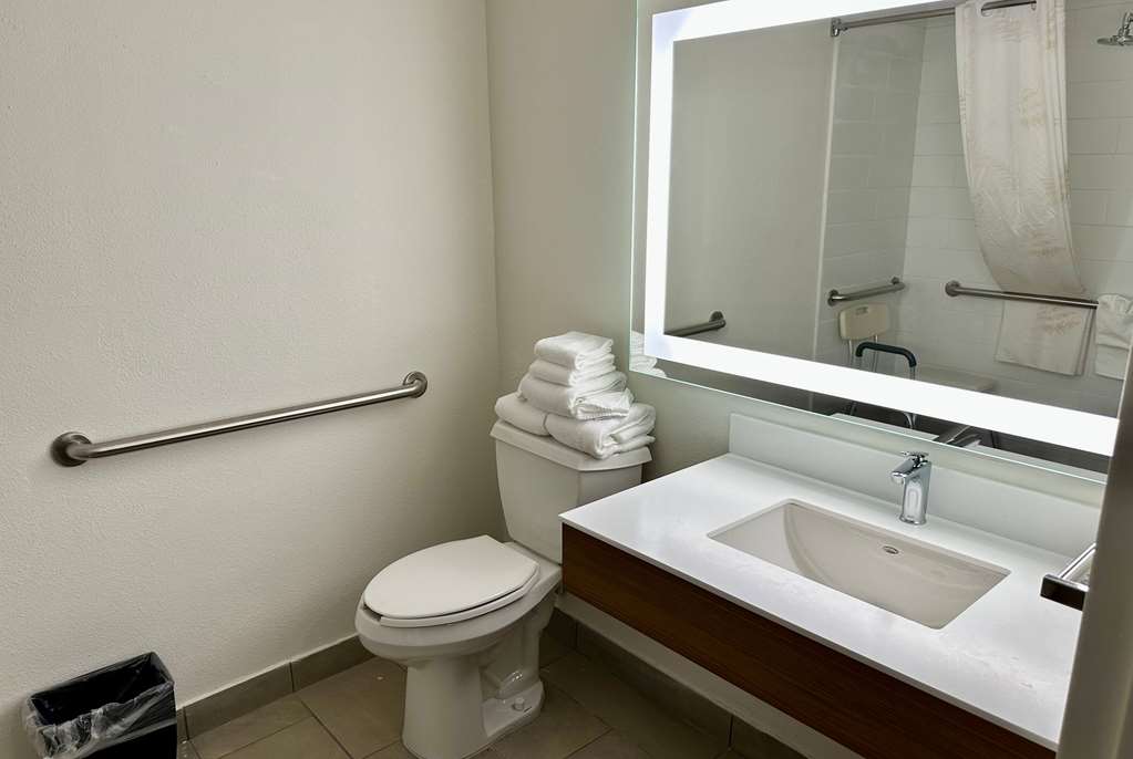 Microtel Inn & Suites by Wyndham Denver Airport - photo 9