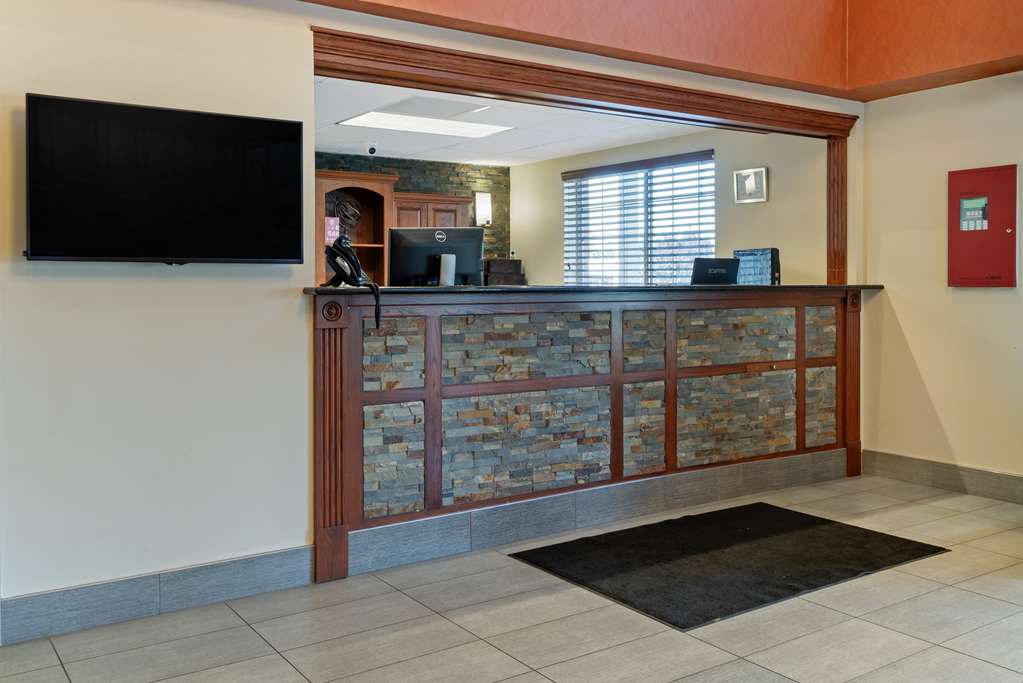 Best Western Executive Inn & Suites - photo 10