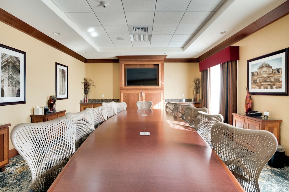 Hilton Garden Inn Milwaukee Airport - photo 44