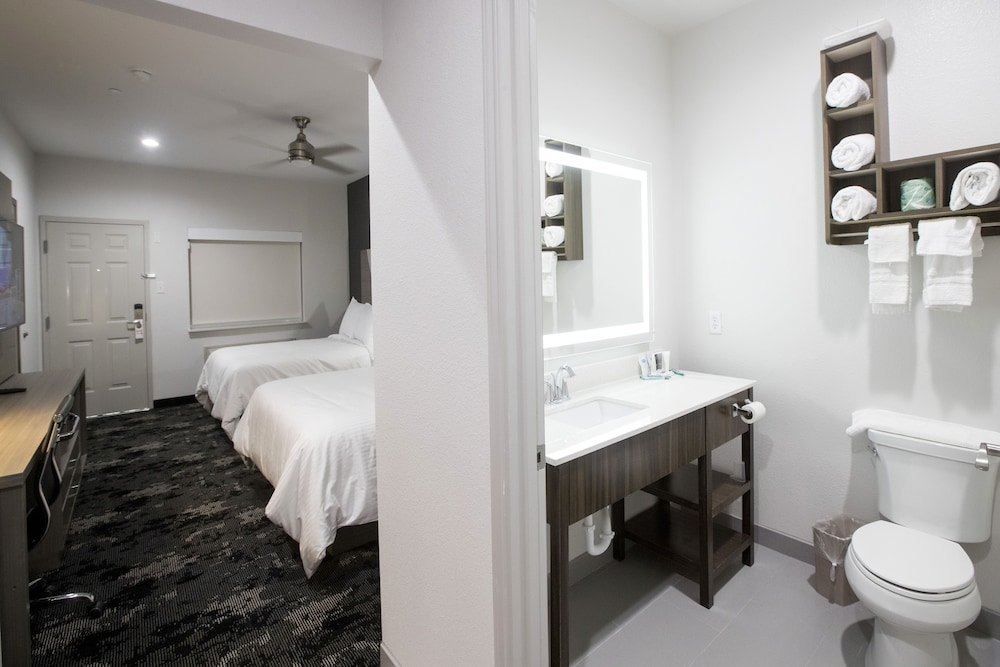 House Hotel - photo 21