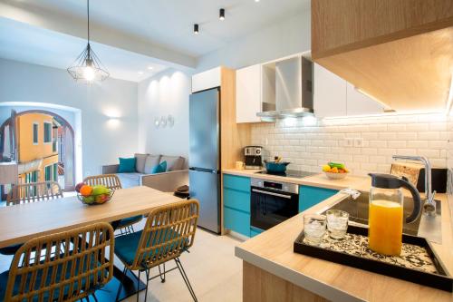 Georges Home — 4-Star Luxury Hotel in Vasiliki, Greece