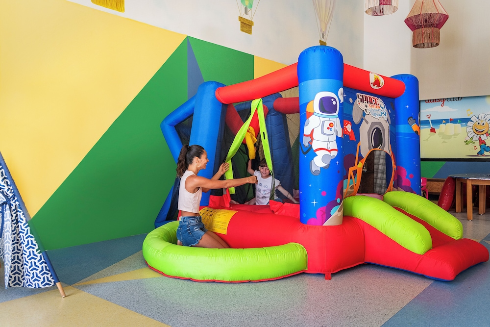 Children's play area - indoor