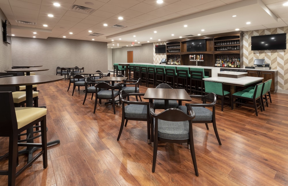 Holiday Inn Marquette by IHG - photo 33