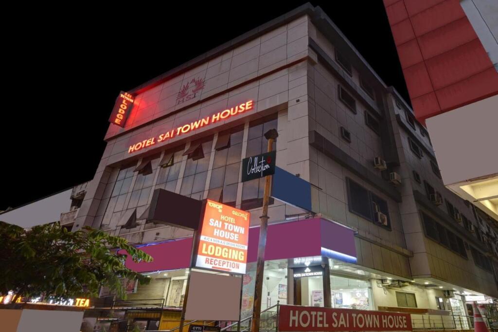 Collection O 70105 Hotel Sai Town House — Mangalore