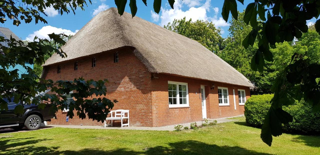 Ferienhaus Komhuus — hotel in Niebuell