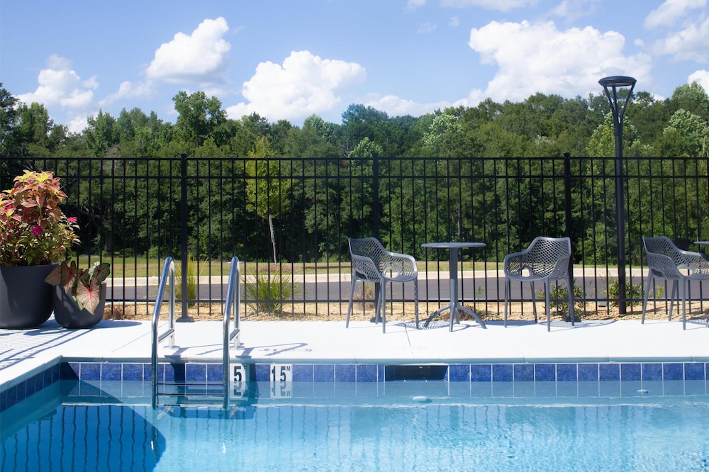 Hampton Inn by Hilton Evergreen - photo 24