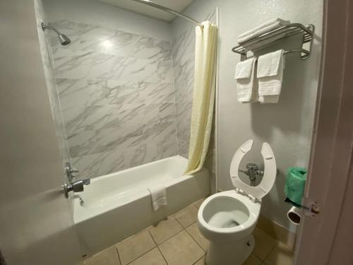 Scottish Inns Jonesboro - photo 8