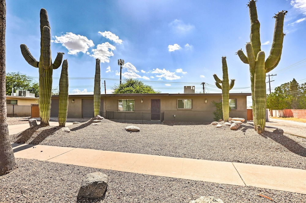 Tucson Getaway with Private Pool and Gas Grill — 4-Star Luxury Hotel in Tucson, United States