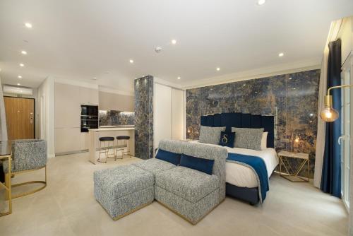 Safira Suites 202 — 4-Star Luxury Hotel in Funchal, Portugal