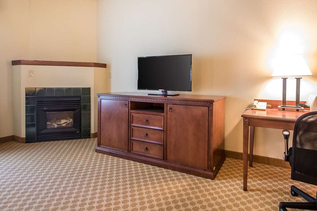 Quality Inn & Suites East Troy I 43 - photo 24