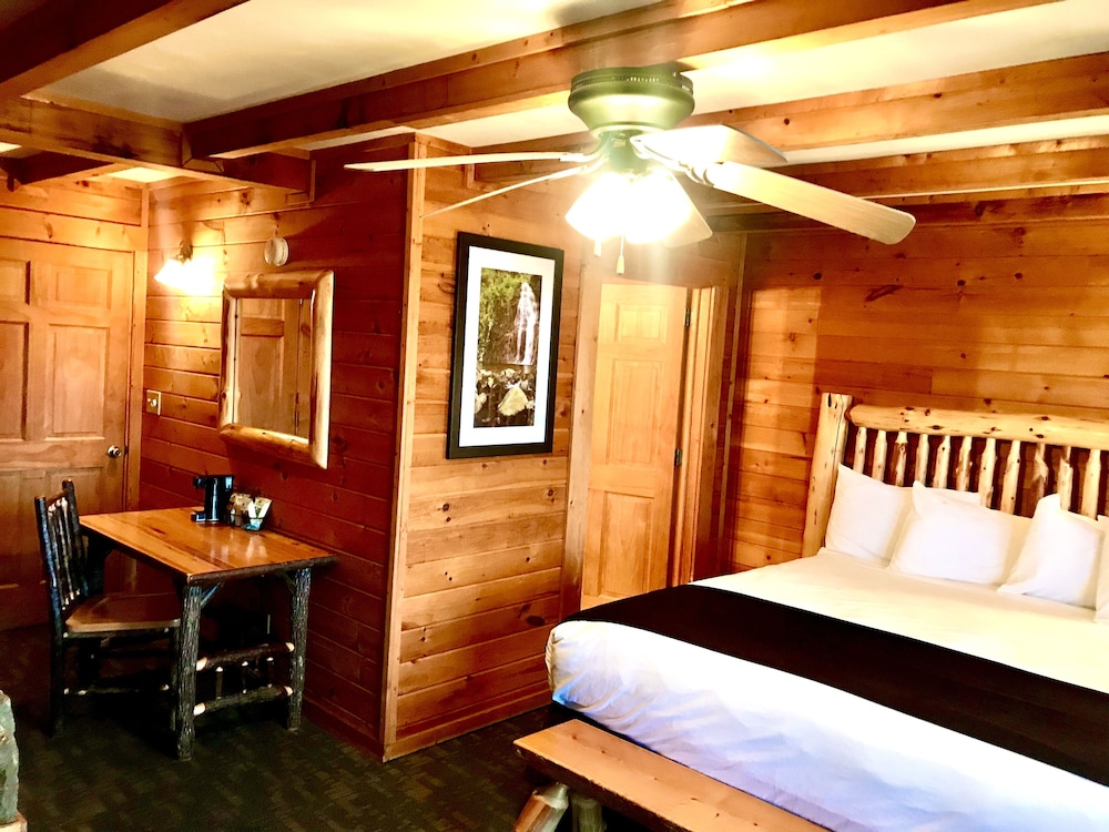 Mountain Top Inn and Resort - photo 9
