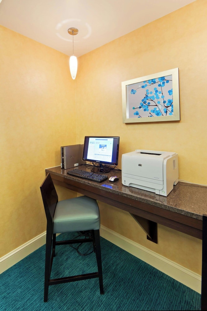 Residence Inn by Marriott Boulder Longmont - photo 38