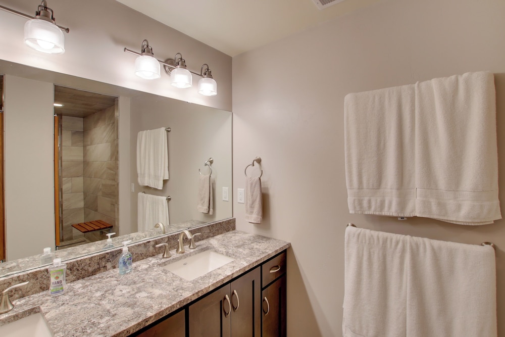 Green Bay Getaway Near Lambeau Field and Resch in Green Bay, United States