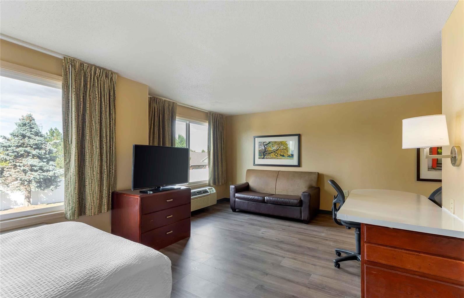 Extended Stay America Suites Denver Aurora North - photo 17