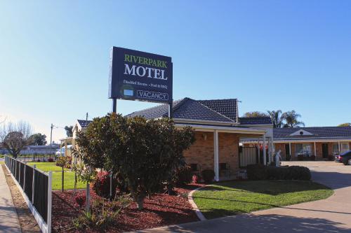 RiverPark Motel in Moama, Australia
