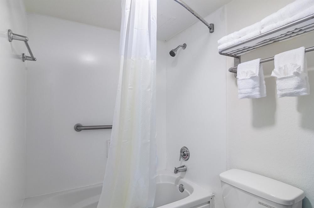 Suburban Extended Stay South of Downtown tinker AF - photo 23