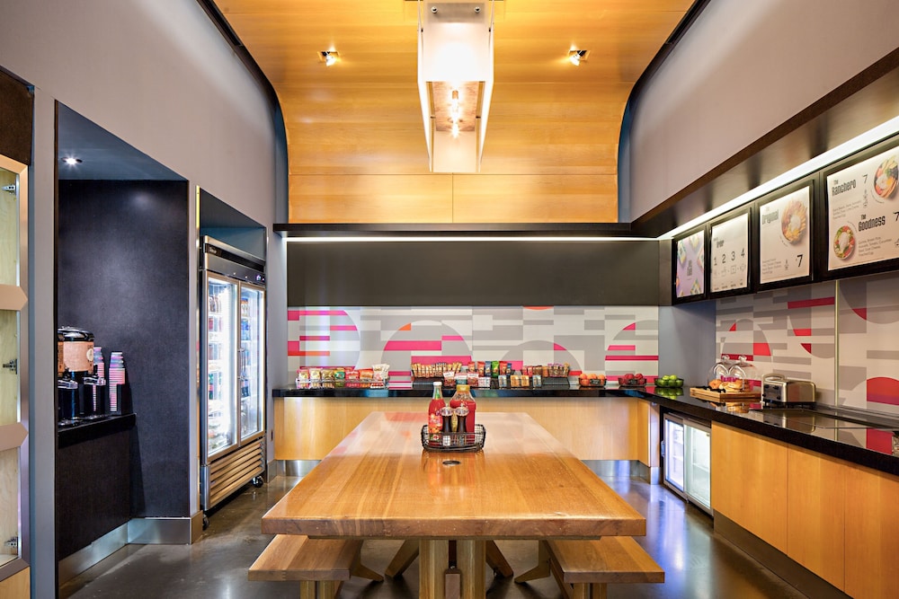 Aloft Dallas Downtown - photo 23