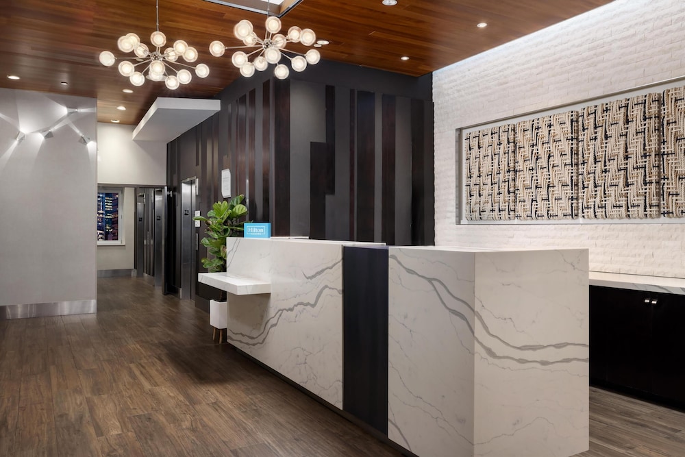 Hilton Garden Inn New York Times Square Central - photo 8