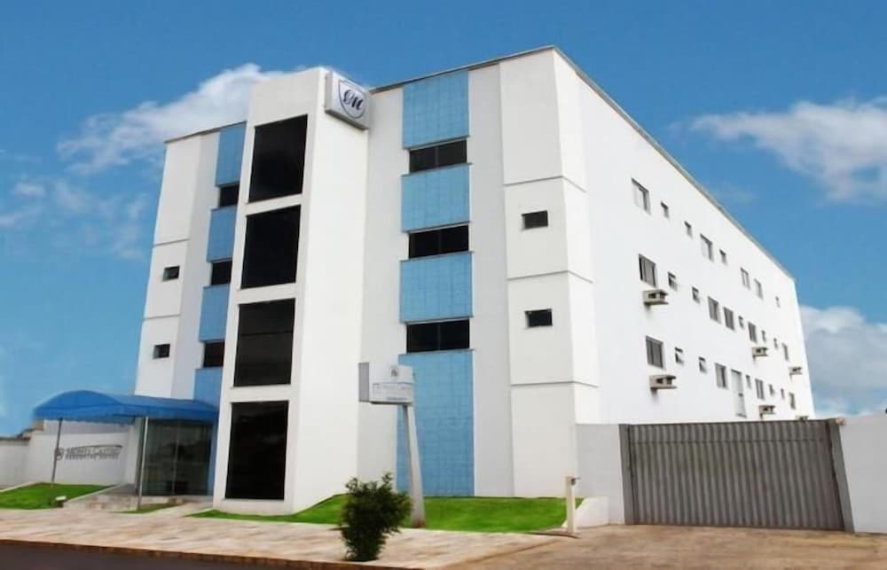 Monte Castro Executive Hotel — hotel in Araguari