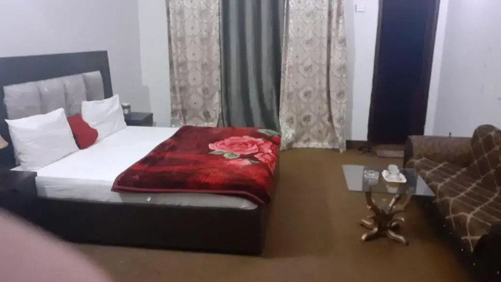 Hotel Royal Fort - last minute hotel in Lahore