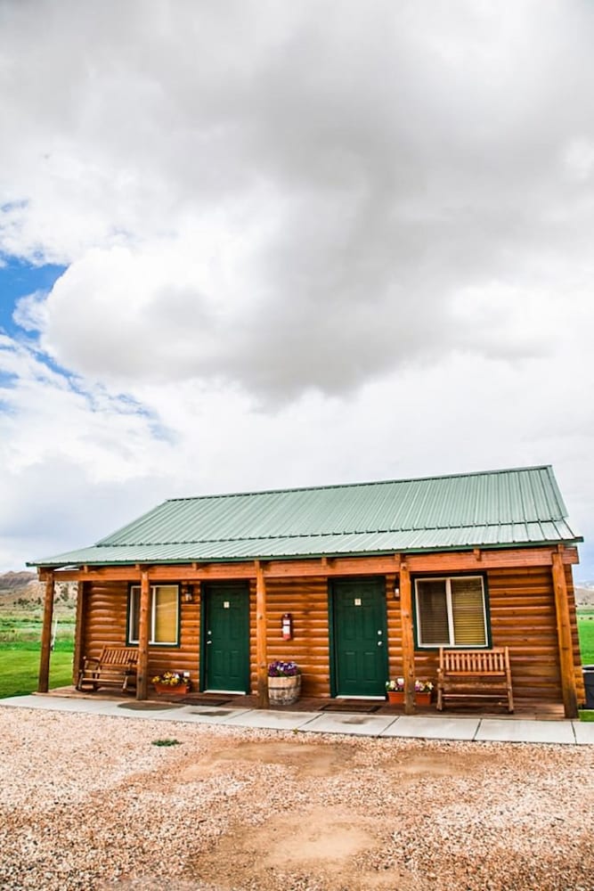Bryce Country Cabins - photo 44