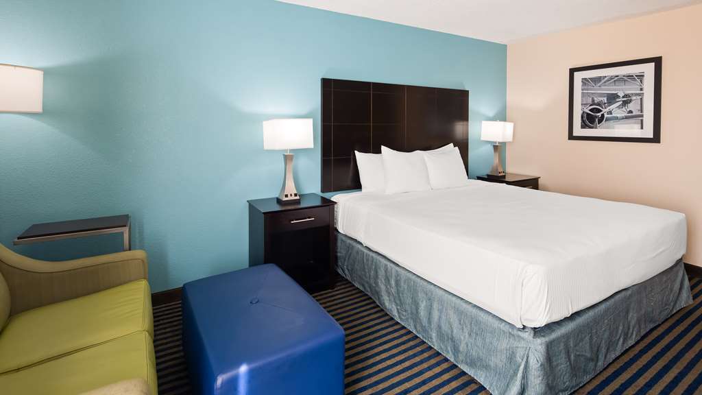Best Western Leesburg Hotel & Conference Center - photo 9