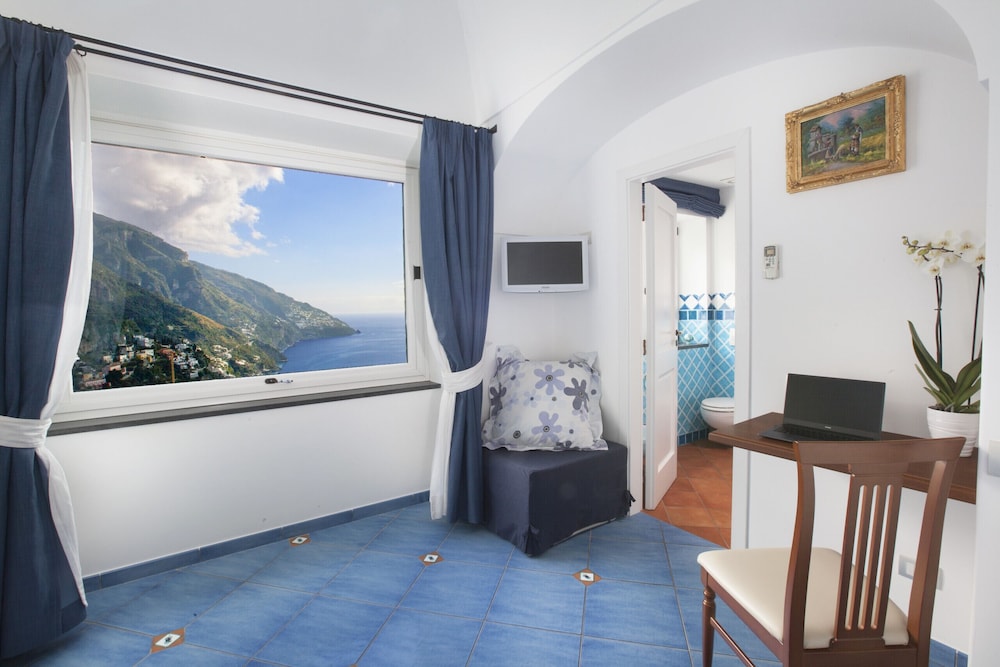 Estate4home Villa Settemari — 4-Star Luxury Hotel in Positano, Italy