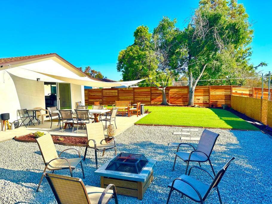 Modern Home with View and Large Private backyard — 4-Star Luxury Hotel in San Diego, United States