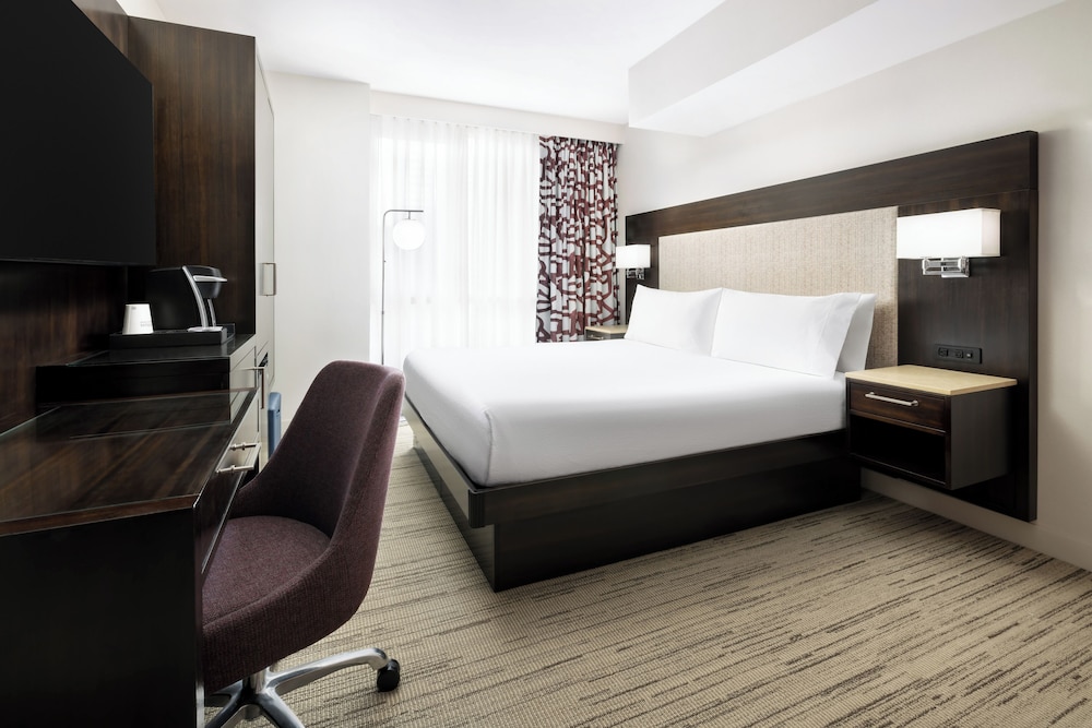Hilton Garden Inn New York Times Square Central - photo 31