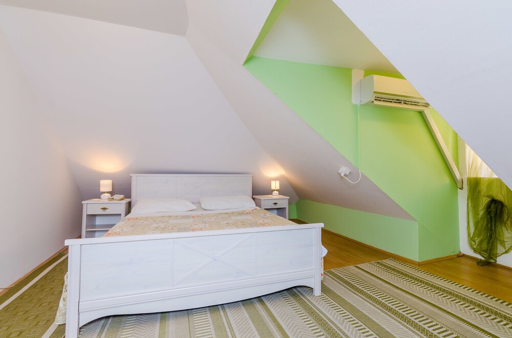 Apartments Nives