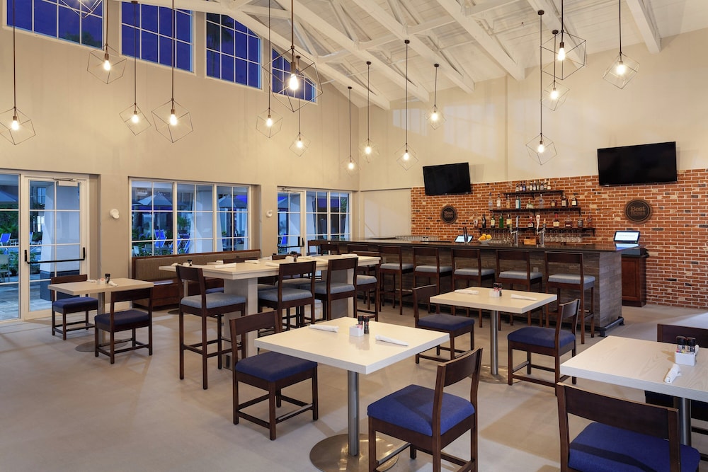 Four Points by Sheraton Orlando Convention Center - photo 2