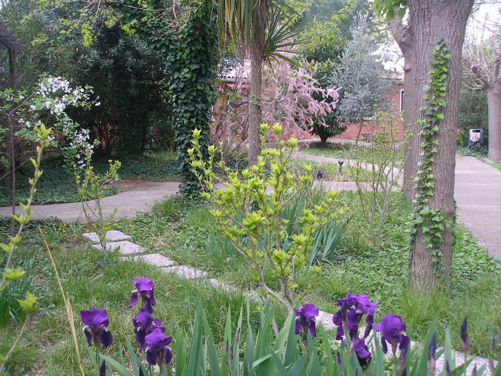 La Chaumiere Hotel — Agde