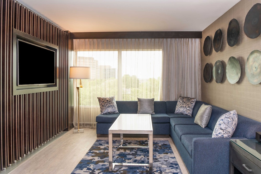 Sheraton Ann Arbor Hotel - photo 33
