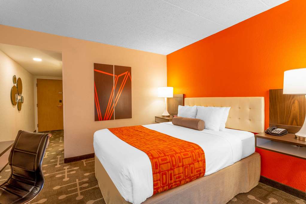 Howard Johnson by Wyndham Portsmouth - photo 8