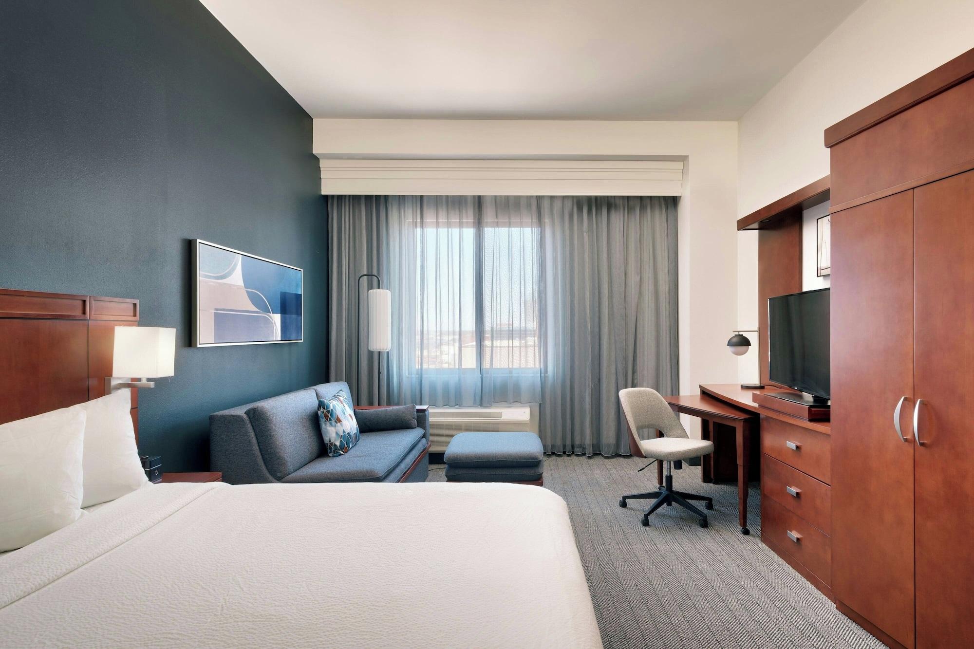 Courtyard by Marriott Lincoln Downtown - photo 10