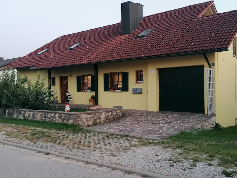 Komfort Feriendomizil JAKOBI — 4-Star Luxury Hotel in Dietfurt, Germany