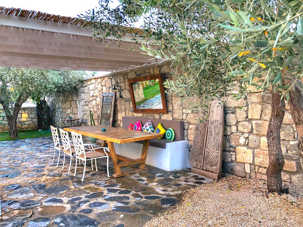 Temucin Hotel - carbon neutral hotel in Cesme