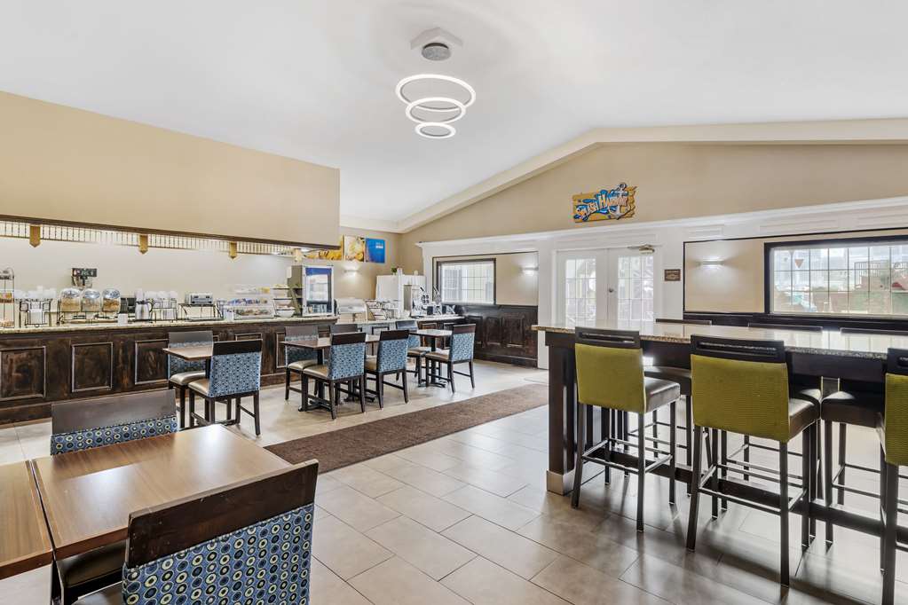 Comfort Inn Splash Harbor - photo 20