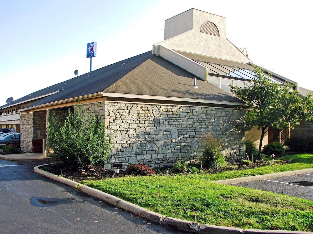 Motel6 Dayton Englewood - photo 22