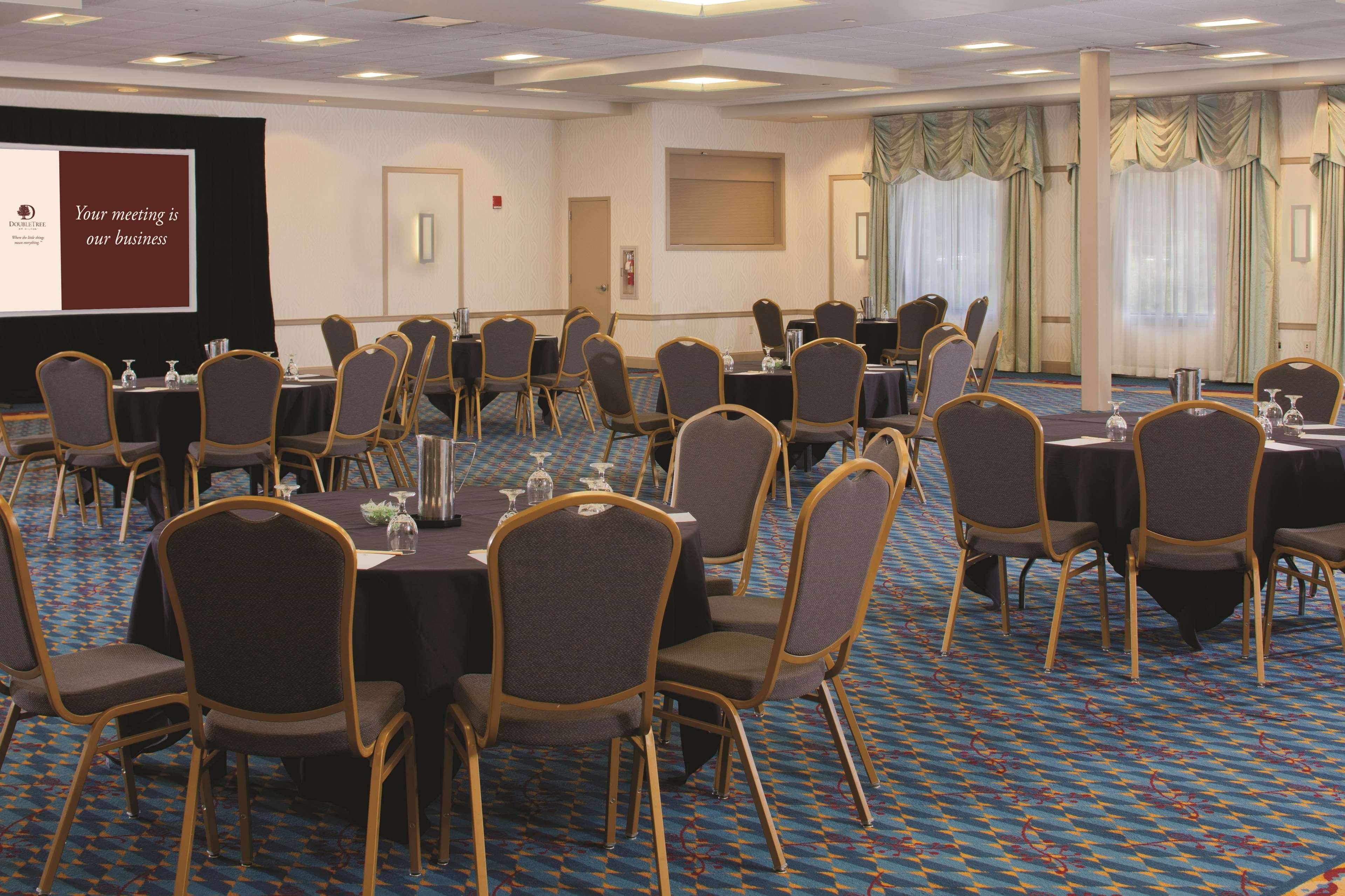 DoubleTree Pittsburgh Monroeville Convention Center - photo 22