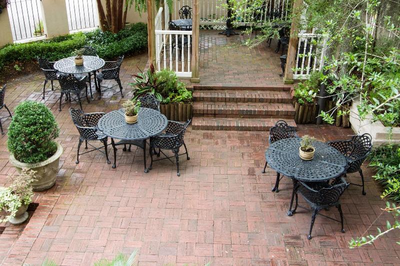 The Presidents Quarters Inn - photo 70