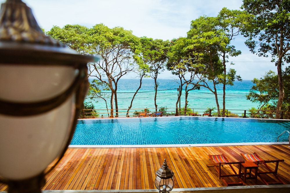 Phi Phi Phu Chalet Resort in Phi Phi Don, Thailand