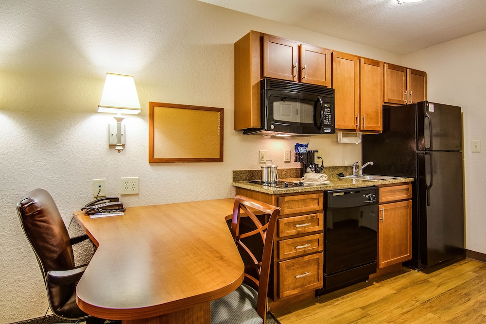 Candlewood Suites Jacksonville East Merril Road by IHG - photo 21
